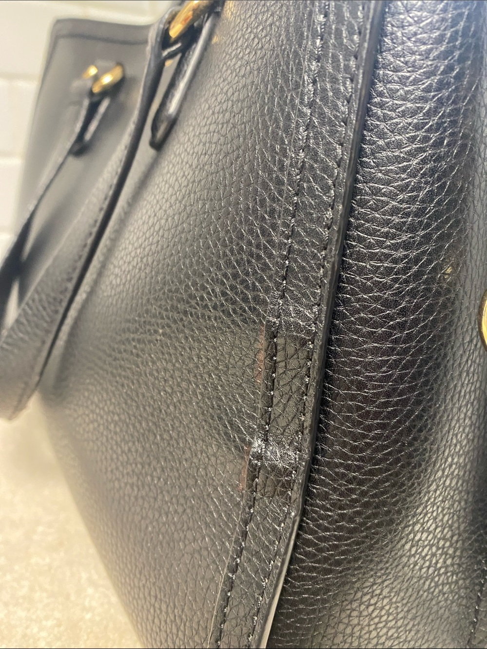 Michael Kors Black Pebbled Leather Tote with Gold-Tone Logo - Picture 4 of 16